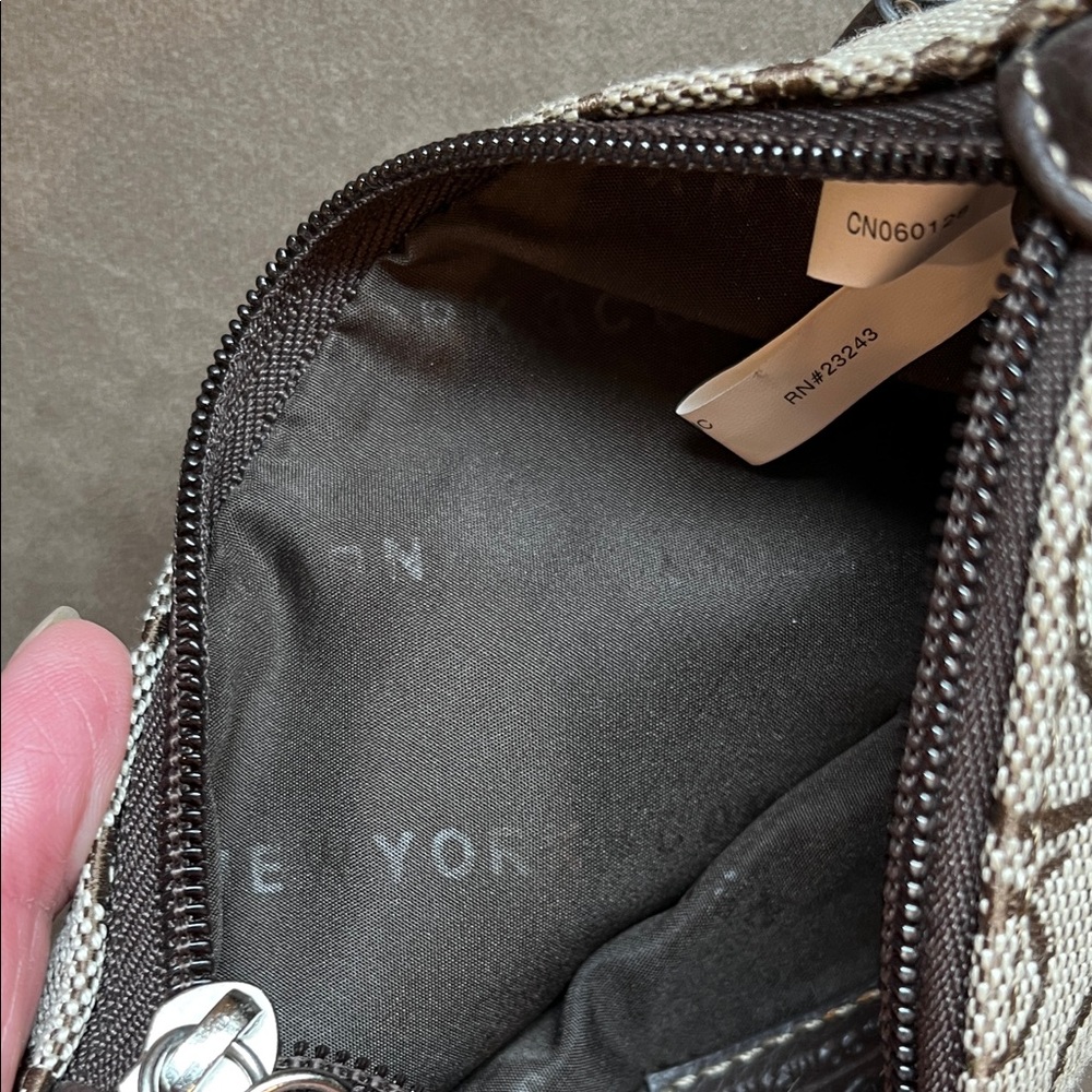 New York & Company Brown and Cream Wristlet - Picture 5 of 7